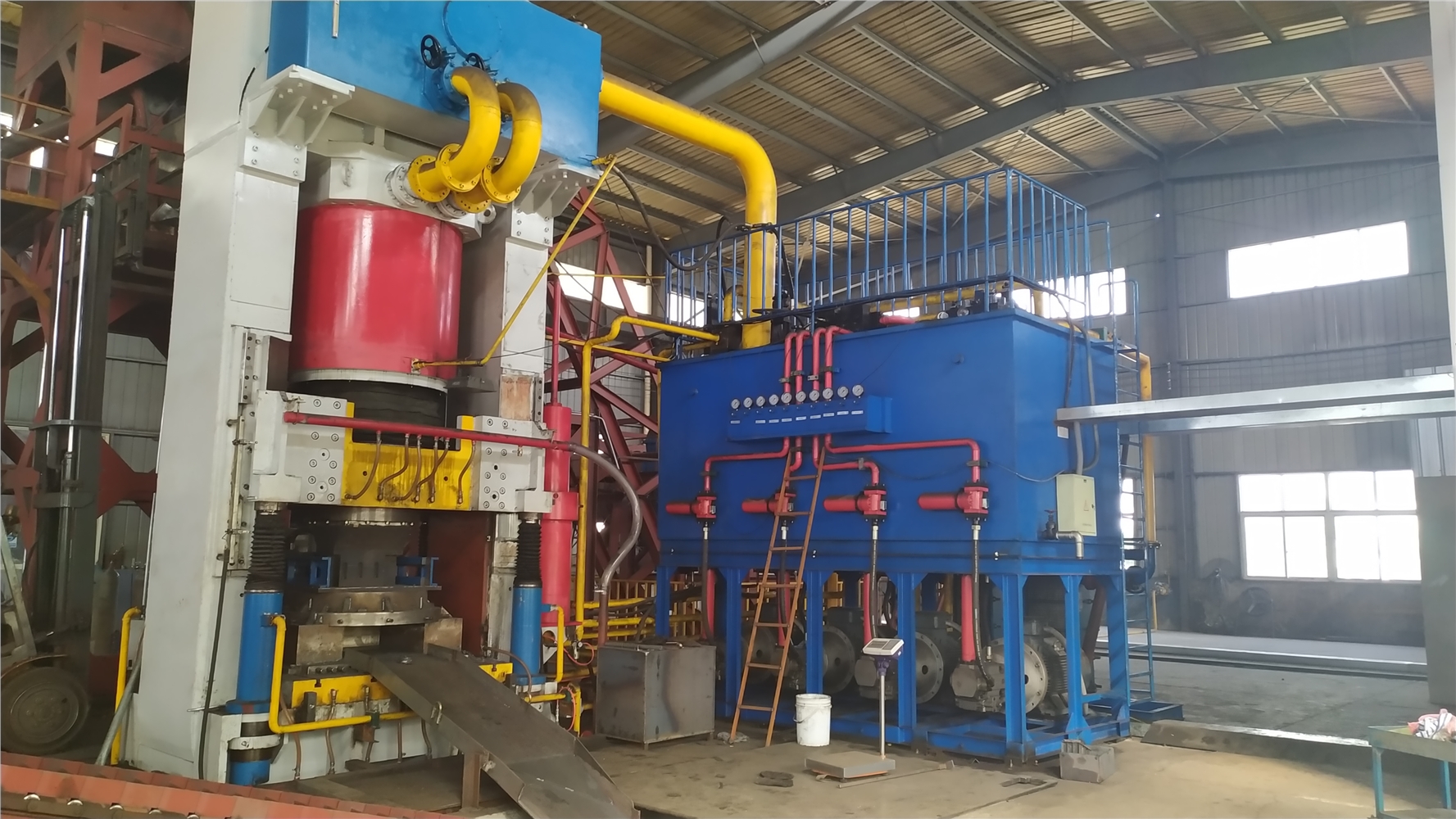 固廢金屬電梯配重塊一次熱壓成型生產(chǎn)線(xiàn)